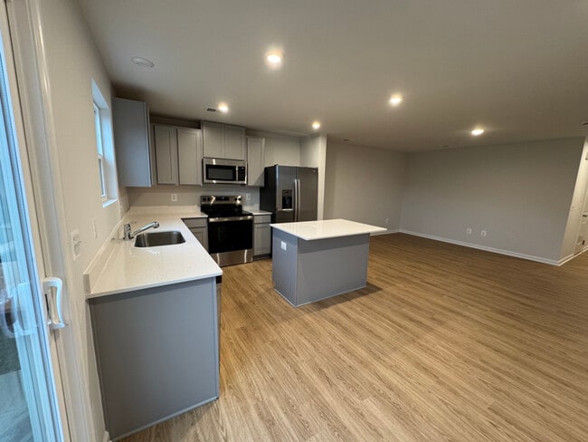 Photo - 18 Sophie Kathryn Dr