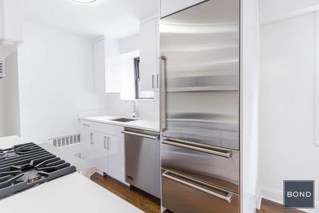 Photo - 145 E 16th St Unit 4C