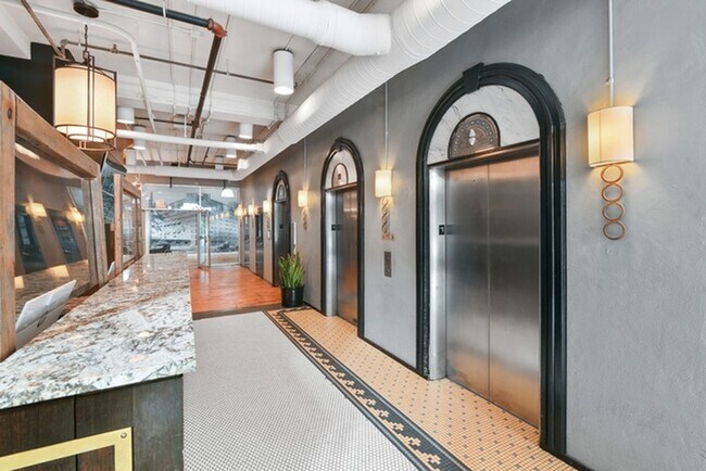 Photo - South Side on Lamar