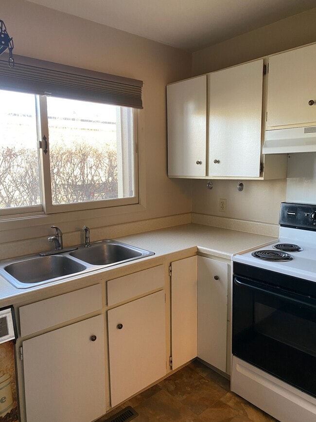 Photo - 1541 Wyoming Ave