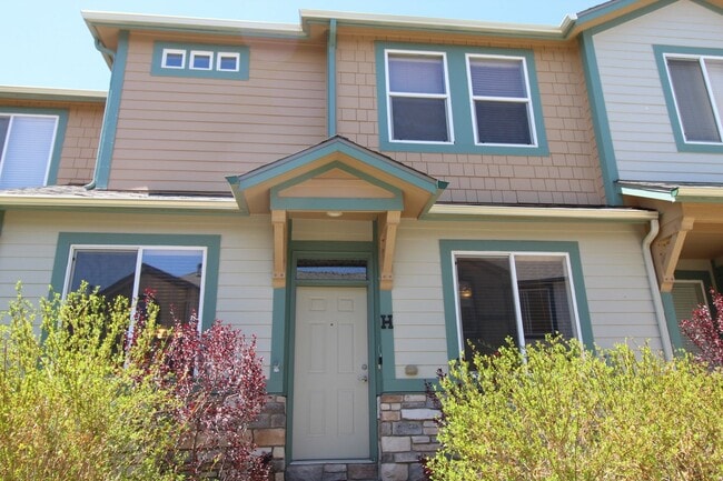 Photo - Very nice Townhome in Rigden Farm