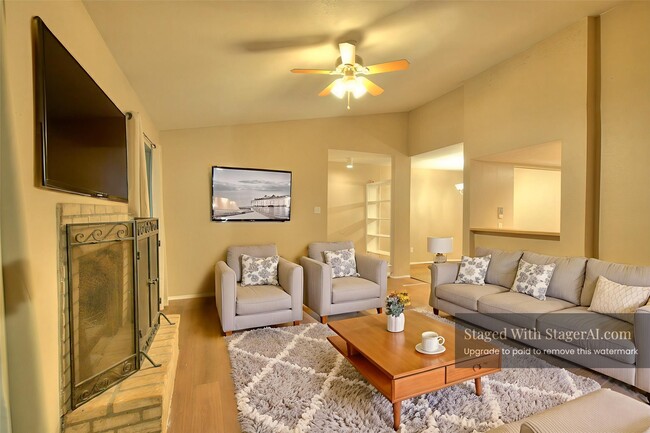 Photo - 9009 Richmond Ave Unit 203