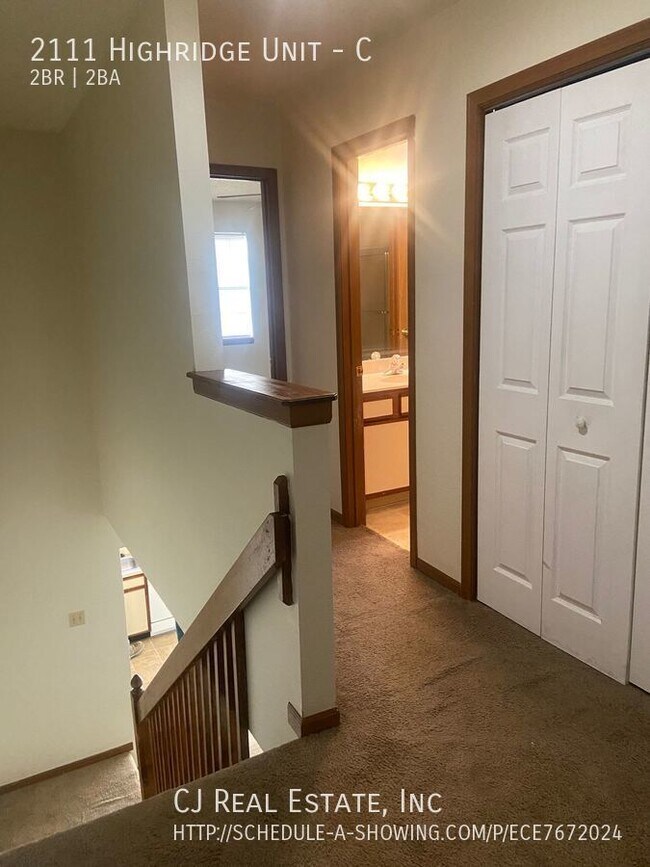 Photo - 2111 Highridge Dr