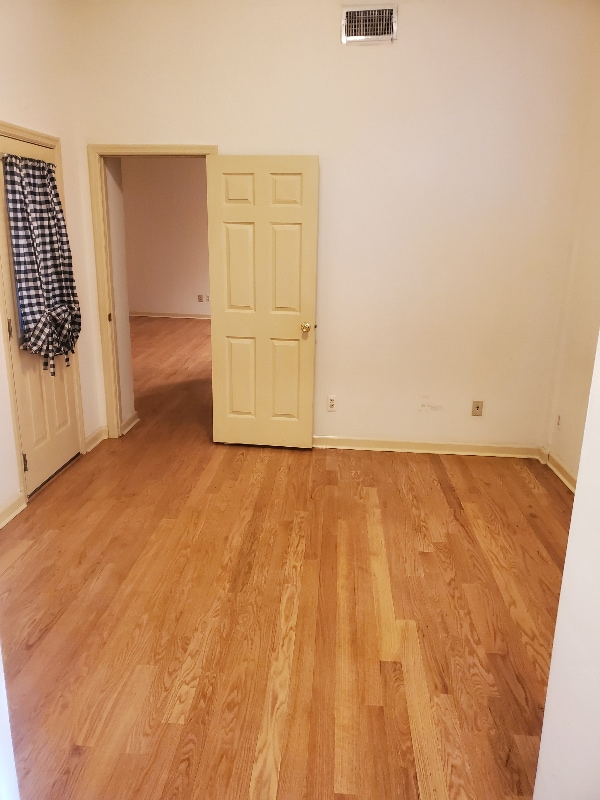 Photo - 11 Paterson Ave Unidad Rear Apt