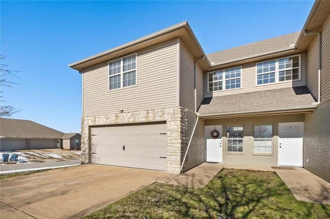 Photo - 3402 SW Windrift Ave Townhome