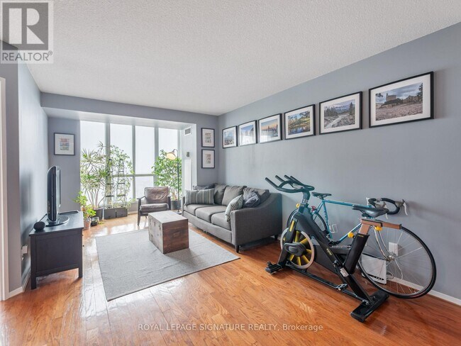 Photo - 2550 Lawrence Ave E Unit 1404