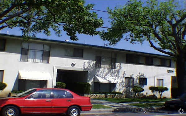 Whittwood Pointe Apartments - Whittwood Pointe Apartments