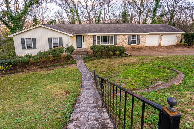 Building Photo - Jones Valley Rental