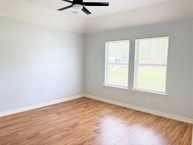 Photo - 16210 Longwood Spr