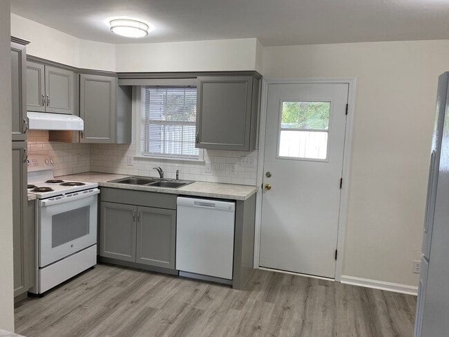 Photo - 6301 Timberline St Unit G