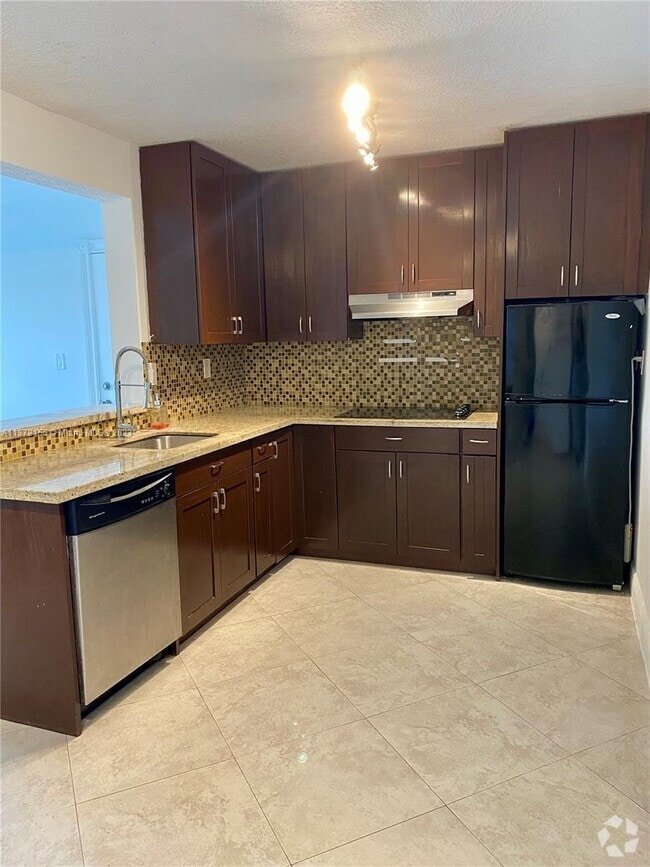 Building Photo - 450 Palm Cir W Unit 307 Rental