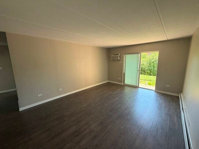 Photo - 281 Shorewood Dr Unit 21GA