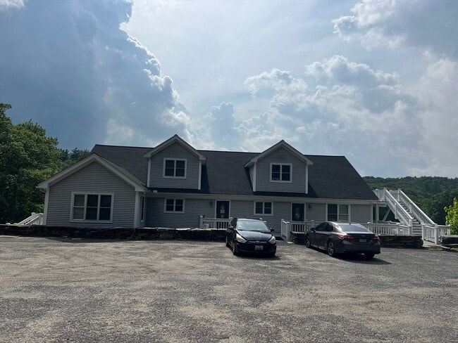 Photo - 29 Nash Hl Rd Townhome