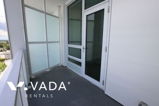 Photo - Paramount 1 in Brighouse Studio For Rent 1... Unit 1302