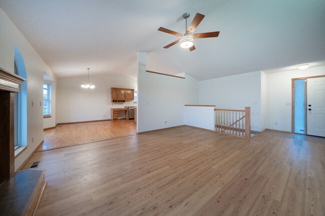 Photo - 1339 S Summit Rd