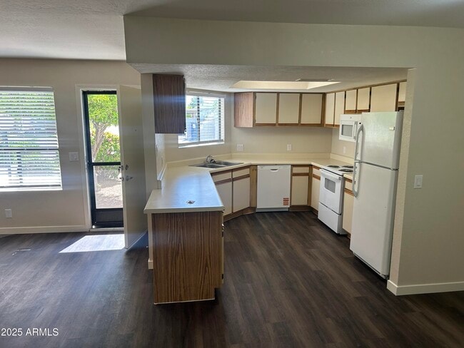 Photo - 1444 N Recker Rd Unit 132