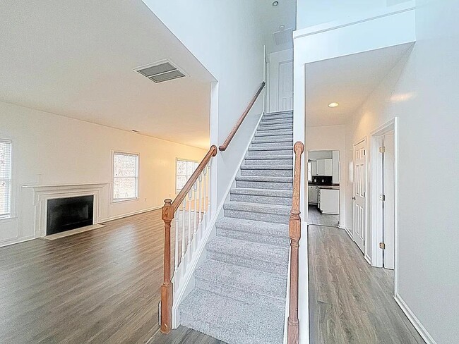 Photo - 206 Beauclair Dr