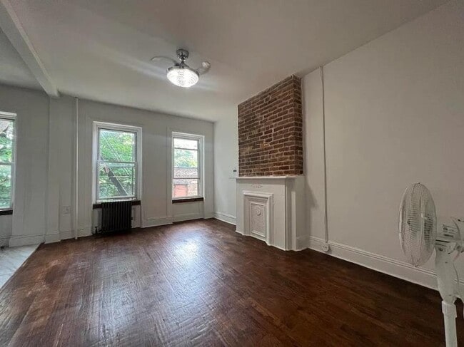 Building Photo - 0 bedroom in Brooklyn NY 11207 Unit 2