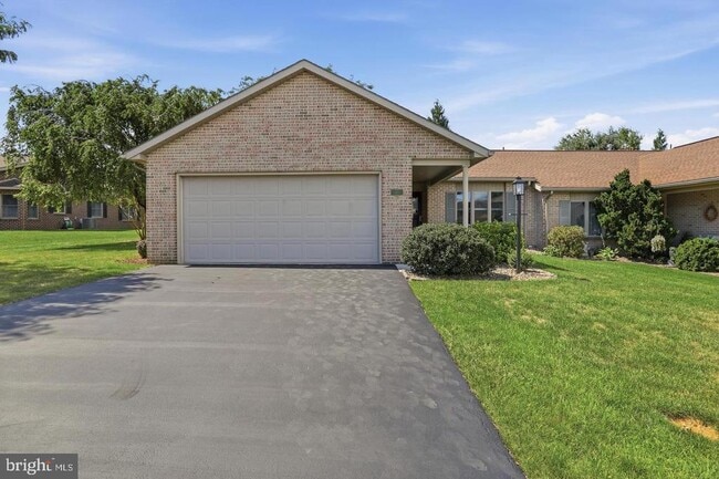 312 Woodvale Dr