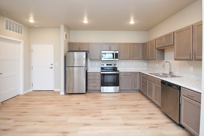 Ashbrook Trail Apartments