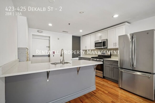 Photo - 423-425 Dekalb St-2 Unit 2