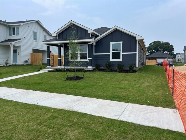 Photo - 306 Constanza Trl