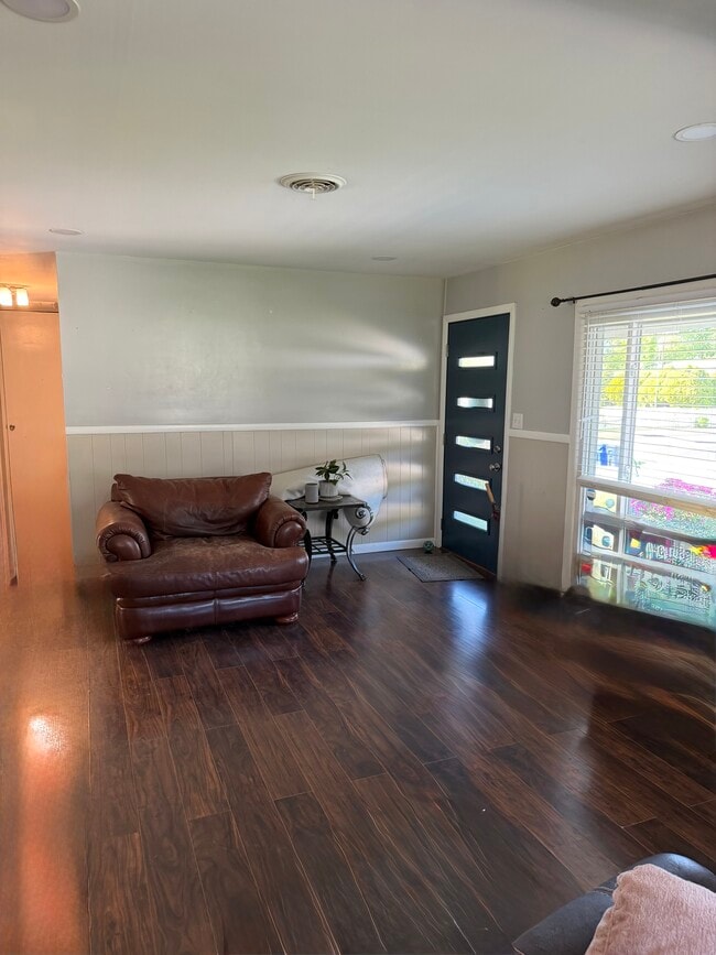 Photo - 802 Bradley Rd