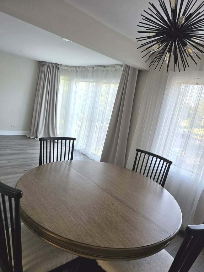 Photo - 2800 Mitchell Dr