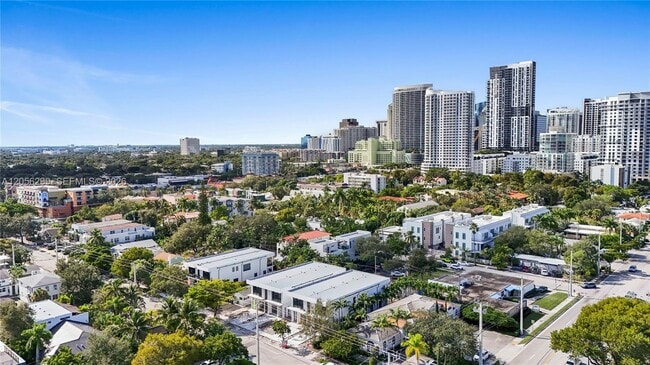 Photo - 17 SE 12th Ave