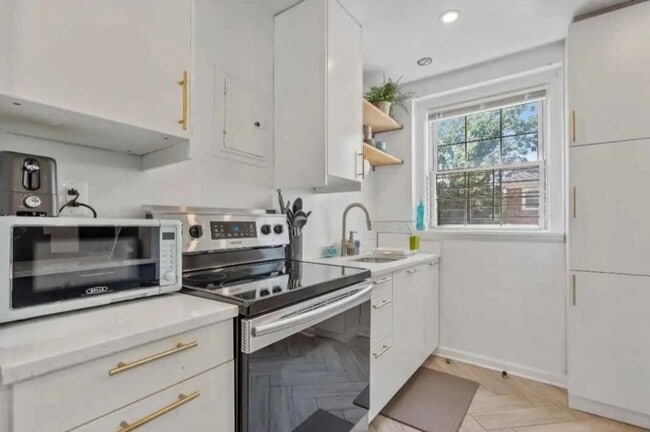 Photo - 2716 29th St SE