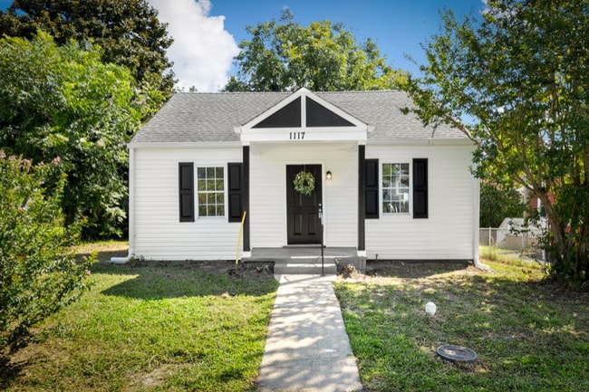 Building Photo - 1117 Patterson St