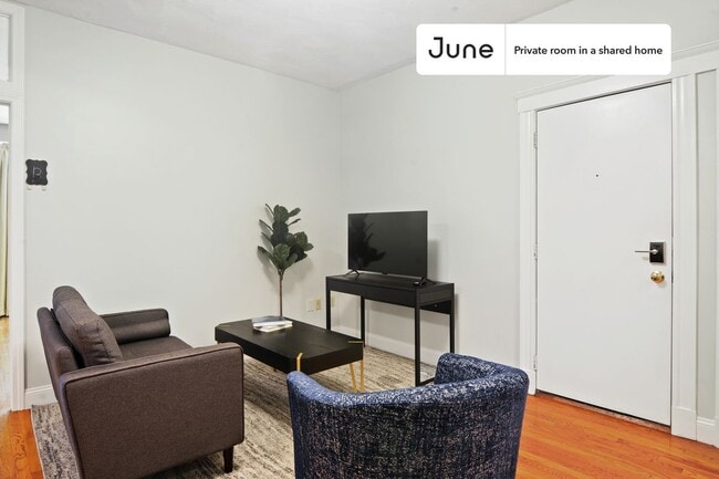 Photo - Room in Shared 4 bed/1 bath home Unit B