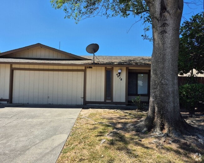 Building Photo - 4688001/70 Unit 4688001001 Rental
