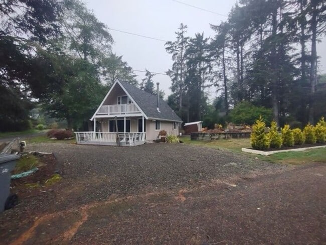 Building Photo - 2+Bedroom Cabin in Serene Setting Rental