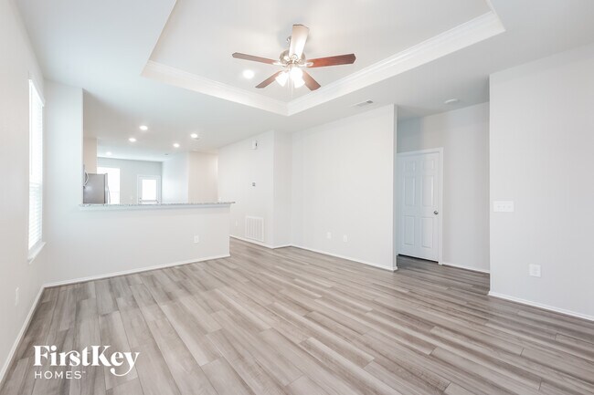 Photo - 5831 Longhorn Run Ln