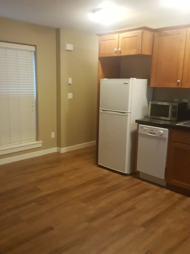 Photo - 6613 NE Grand Ave Unit 6613 Ne Grand Ave. B