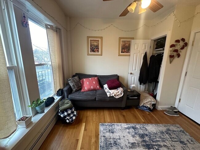 Photo - 1056 Cambridge St Unit 2F