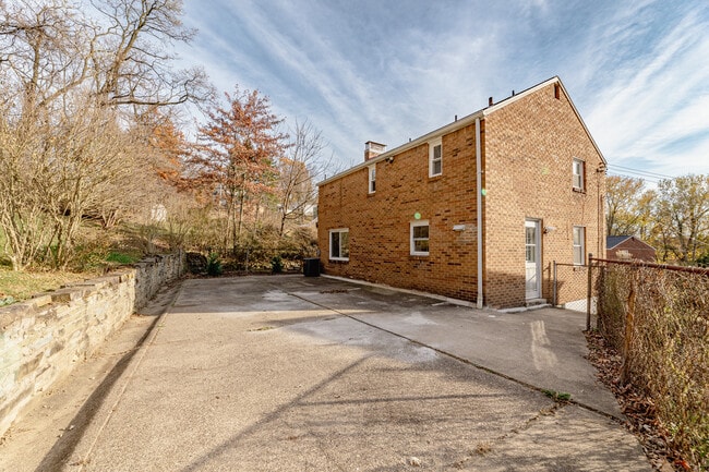 Photo - 3203 Hebron Dr