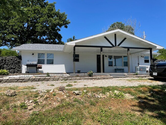 Photo - Country Living