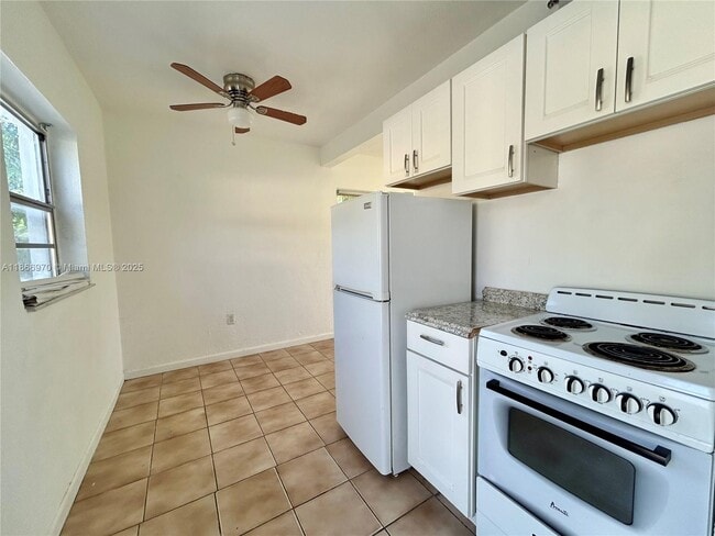 Photo - 601 NW 90th St Unit 13