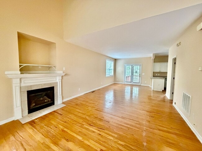 Photo - 27 Greenbrook Ct