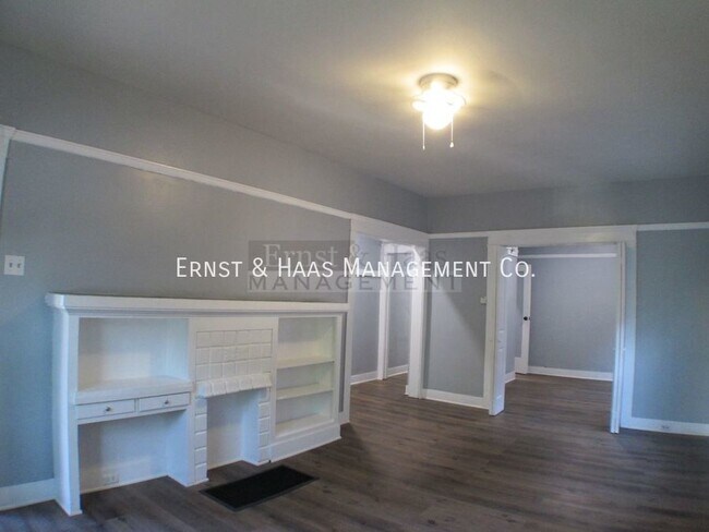 Photo - Wonderful 1920's Apartment Close to Downto... Unidad #D