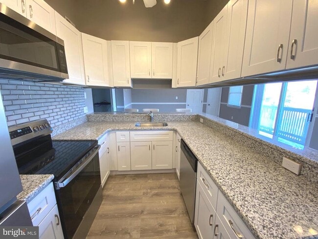 Photo - 478 E Main St Unit 480 E MAIN APT. 6