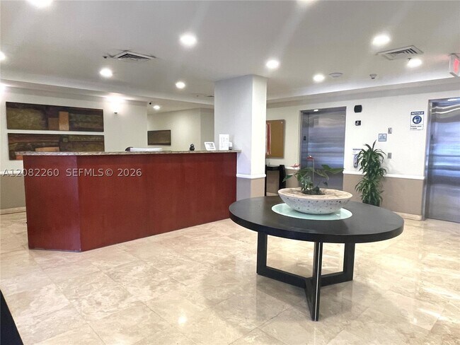 Photo - 900 SW 8th St Unit 808