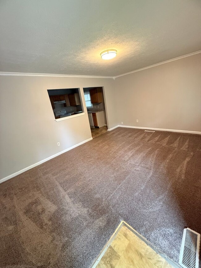 Photo - Eagledale - 3 BR home