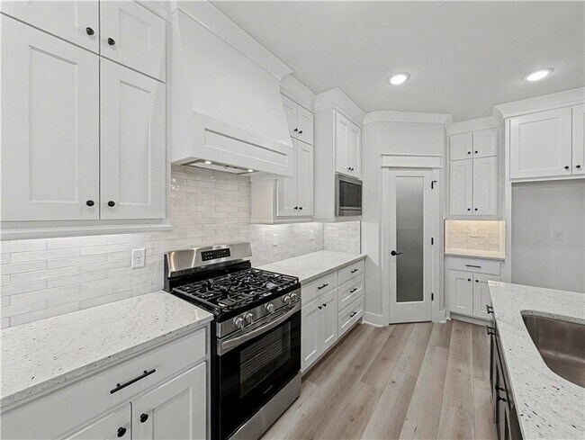 Photo - 7842 Scenic Vly Ave