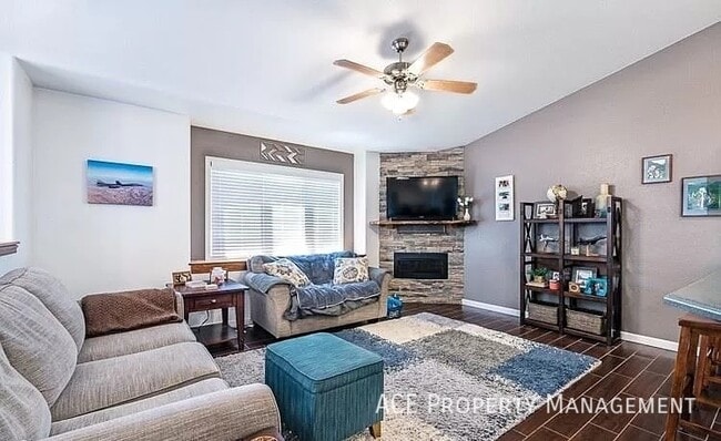 Photo - 112 Viking Dr