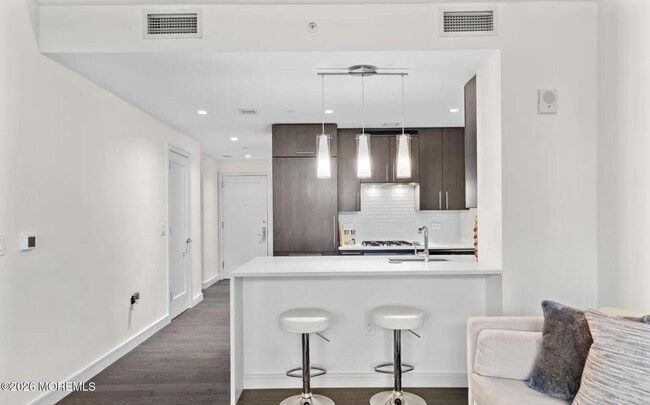 Photo - 15 Morris Ave Unit 206