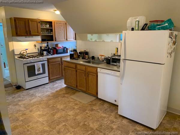80 Robbins St Unit 3