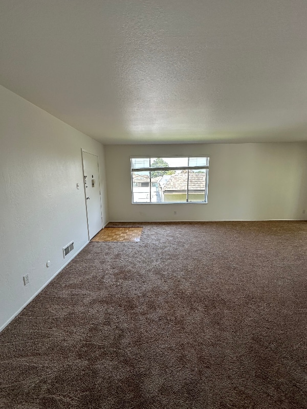 Photo - 472 Lincoln Cir Apartment Unit 4